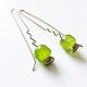 Pendientes de 5 a 9 cm de largo de metal hechos a mano rematados en gota de cristal de murano en color verde